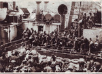 Jewish refugees disembarking from the Theodor Herzl.