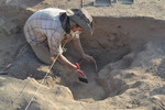 Excavating R8, Pozo Huaqueo