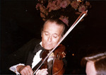 Cesar Gonzmart performing with his "magic violin"