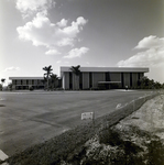 Exterior of Metropolitan Life Insurance Building, E by George Skip Gandy IV