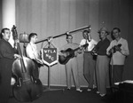 Eddy Arnold Plays on WFLA Radio