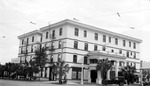 Floronton Hotel with cars and people by Francis G. Wagner and Nelson Poynter Memorial Library